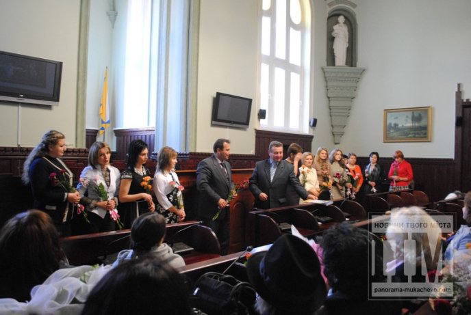 У Мукачеві відбулось урочисте нагородження переможців І етапу конкурсу "Учитель року" (ФОТО) – 10