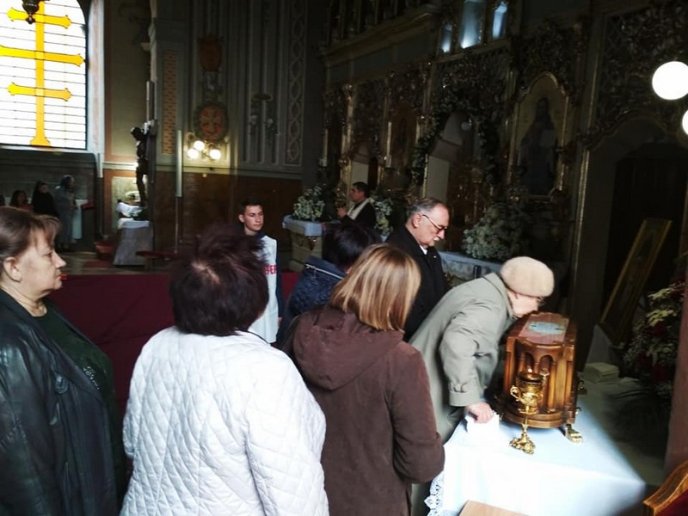 В Ужгород привезли мощі одного з найбільших святих XX століття – 04