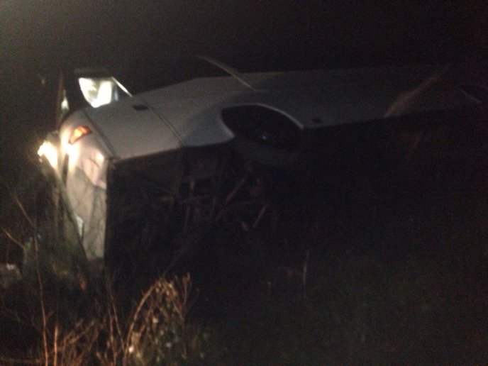 Масштабна ДТП на Воловеччині: перевернувся автобус збірної України з самбо  – 02