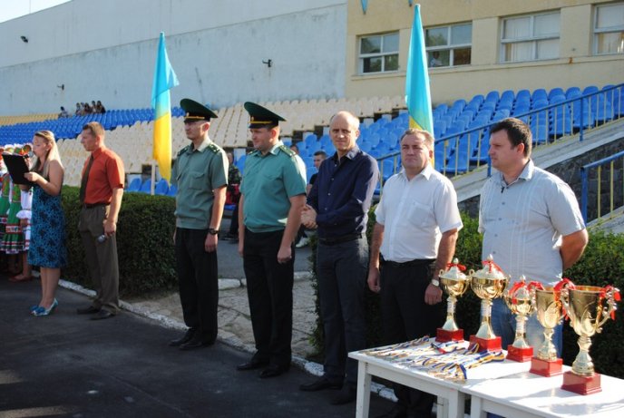 На стадіоні ДЮСШ урочисто відкрили Чемпіонат Державної прикордонної служби по двоборству (ФОТОРЕПОРТАЖ) – 04