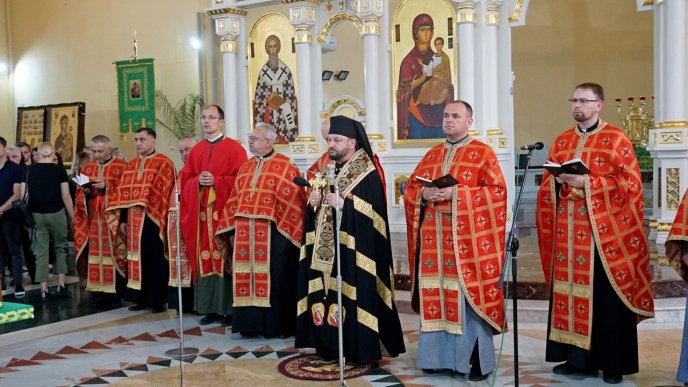 У Мукачеві сьогодні попрощалися із захисником – 03 У Мукачеві сьогодні попрощалися із захисником – 03