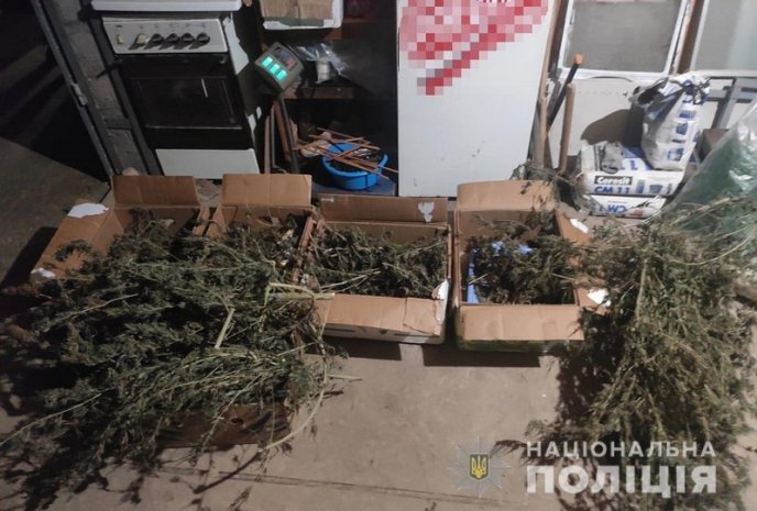 У селі на Мукачівщині проводили обшук – 01 У селі на Мукачівщині проводили обшук – 01