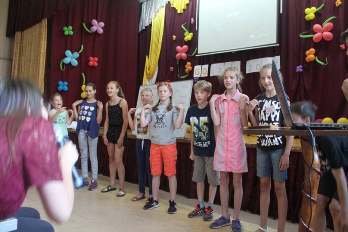 Літній відпочинок з користю або Як мукачівська дітвора вчить іноземні мови – 10