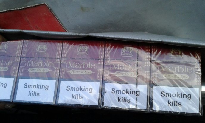 На Рахівщині прикордонники затримали контрабандиста, який перевозив 10 тисяч пачок сигарет – 03