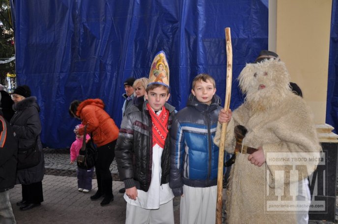Цьогоріч “Червене вино” в першу чергу нагадує фестиваль шашлику, а вже потім вина – турист із Німеччини (ФОТОРЕПОРТАЖ) – 07