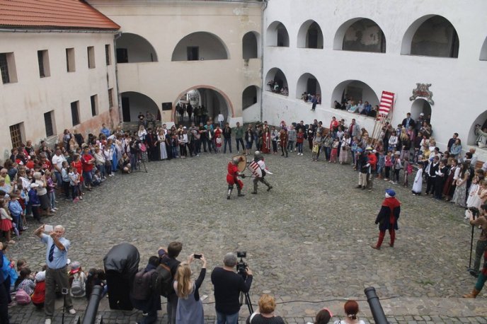 Середньовічне весілля відгуляли на Закарпатті – 14