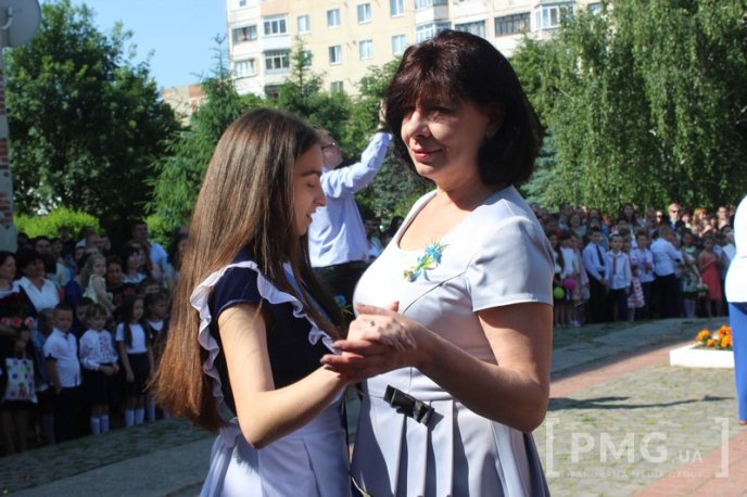 Свято останнього дзвоника відзначили у Мукачівській ЗОШ №13 – 48