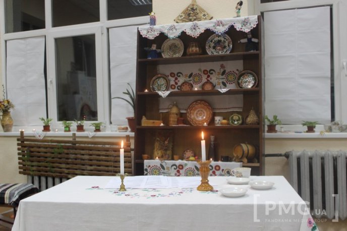 У Мукачівській міській бібліотеці відбулись "Андріївські вечорниці" – 04