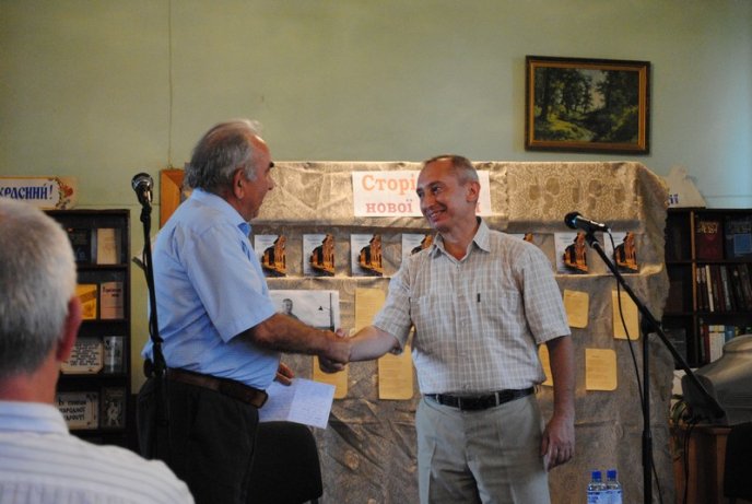 Володимир Маслов представив у Мукачеві свою «Материю Чувств» (ФОТО) – 09 Володимир Маслов представив у Мукачеві свою «Материю Чувств» (ФОТО) – 09