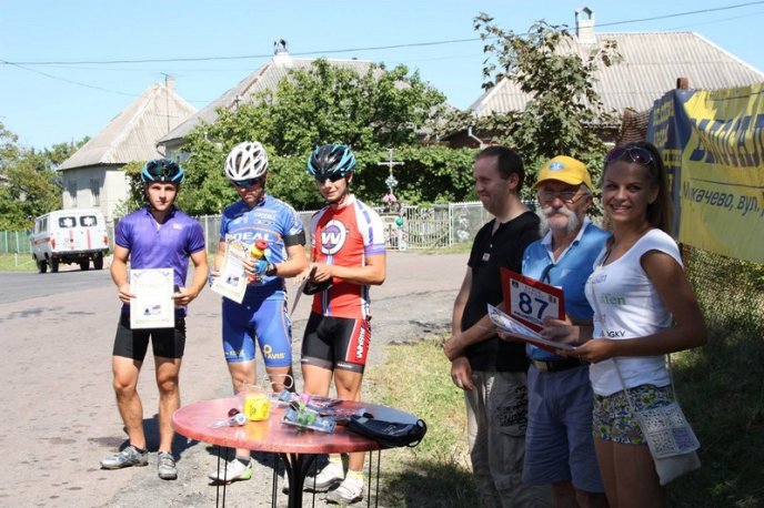 На Мукачівщині відбулись треті за ліком змагання у форматі "апхіл" – 19