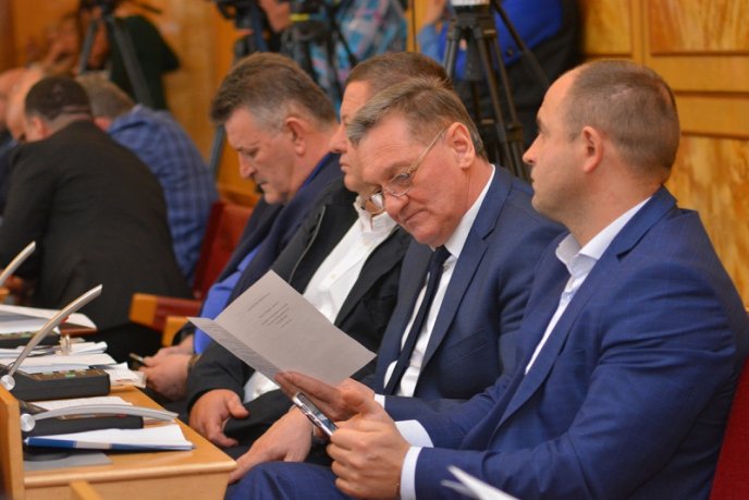 Закарпатські депутати активно відпрацювали порядок денний сьогоднішнього засідання – 11