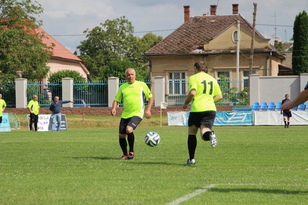 У Мукачеві провели футбольний турнір серед ветеранів пам’яті Олега Іщенка (ФОТО) – 09