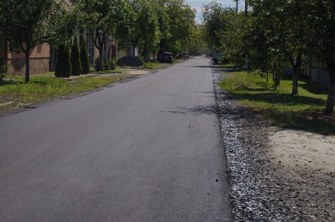 У Мукачеві заасфальтували кілька вулиць – 02