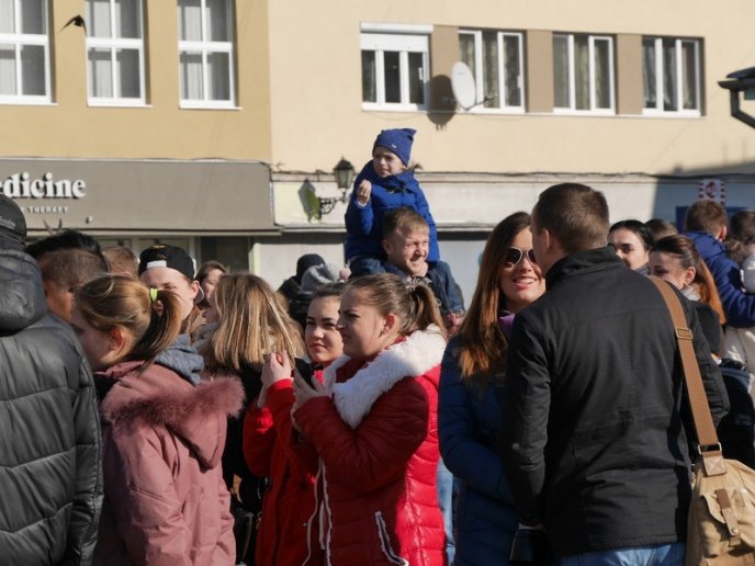 В Ужгороді зафіксували новий рекорд із наймасовіших обіймів в Україні – 07