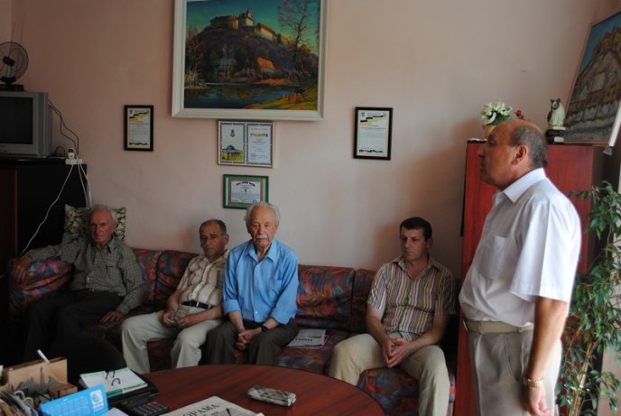 У Мукачеві по-особливому відзначили 90-літній ювілей професора Трояна (ФОТОРЕПОРТАЖ) – 16