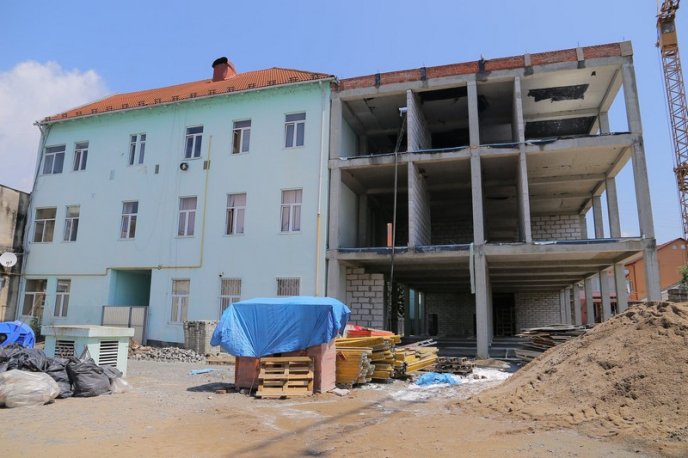 У Мукачеві триває будівництво нового ЦНАПу – 07