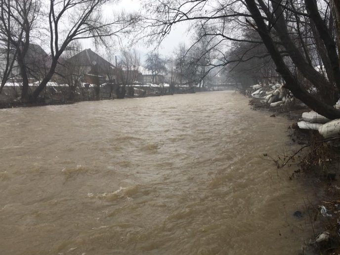 У селі Бронька, що на Іршавщині, вода зруйнувала будинки та засипала брилами городи – 09