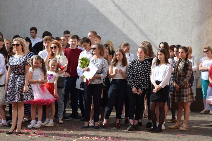 У школах Мукачева пролунав останній дзвінок – 17