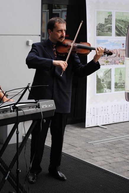 Благодійний показ мод - 2011: все, що залишилось за кадром (ФОТО,ВІДЕО)  – 02