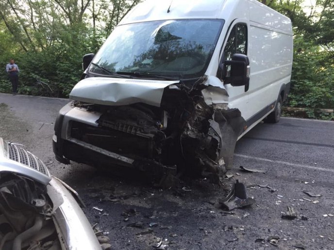 Авто перетворилося на купу металобрухту: ввечері трапилась аварія – 04