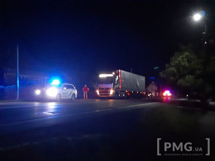 Вночі в Ракошині трапилась ДТП: рух ускладнено – 02