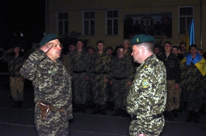 Закарпатських прикордонників зустріли у Чопі подяками за мужність та грамотами за професіоналізм (ФОТО) – 09