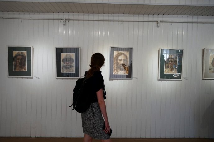 В Ужгороді відкрили виставку відомого закарпатського художника – 01