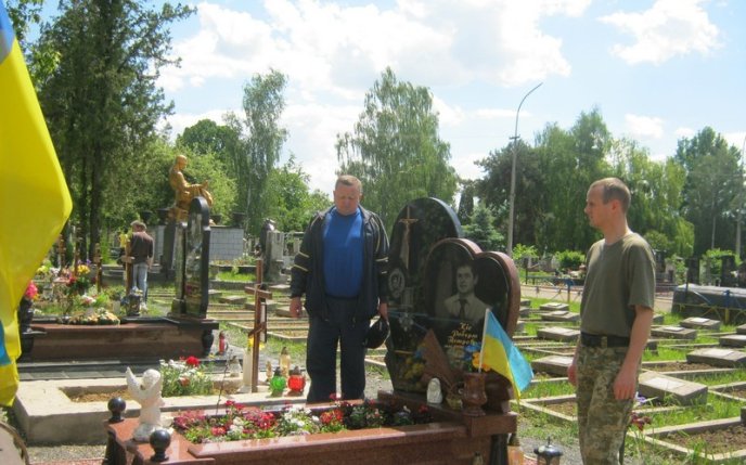 Прикордонники Мукачівського загону відзначили День пам’яті та примирення – 08