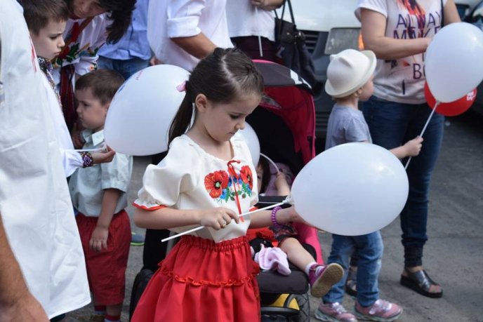 В Ужгороді проходить хода на захист сімейних цінностей – 08