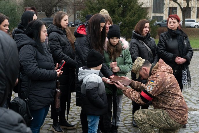 В області поховали Героя, який захищав Україну з 2014 року – 03 В області поховали Героя, який захищав Україну з 2014 року – 03