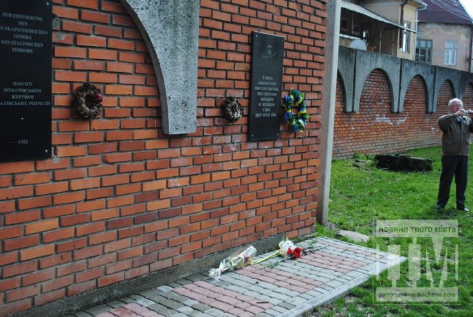 У Мукачеві вшанували в’язнів фашистських концтаборів (ФОТО) – 08