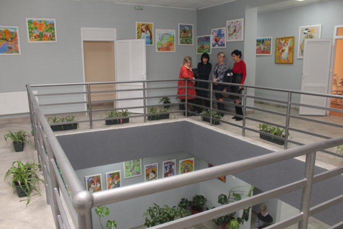 Відкрито Мукачівський центр дитячої та юнацької творчості: як він зараз виглядає – 08