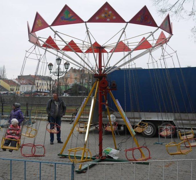 В Ужгороді відкрили фестиваль медовухи – 25