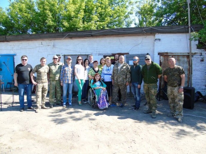 Музиканти з Києва та Хмельниччини виступили перед бійцями 128-ої бригади – 08