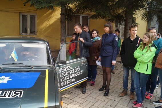 Іршавські школярі відвідали місцевий відділ поліції – 04