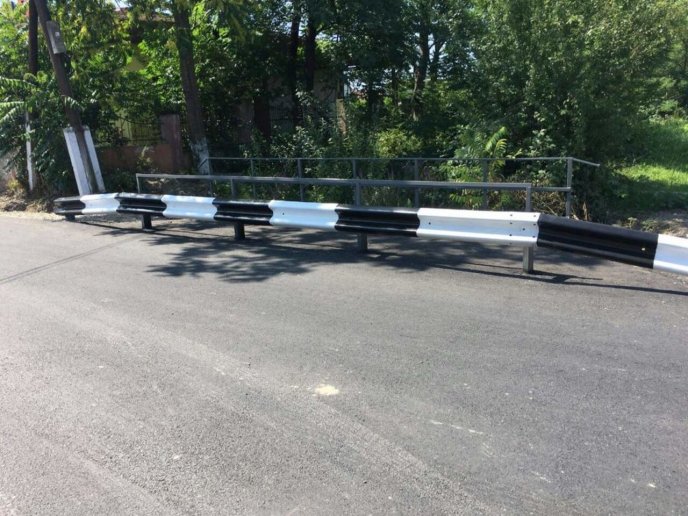 На Виноградівщині ремонтували дорогу – 03