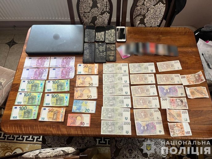 Послуги коштували від 7 до 9 тисяч доларів: у поліції розповіли, що накоїла 34-річна закарпатка – 07