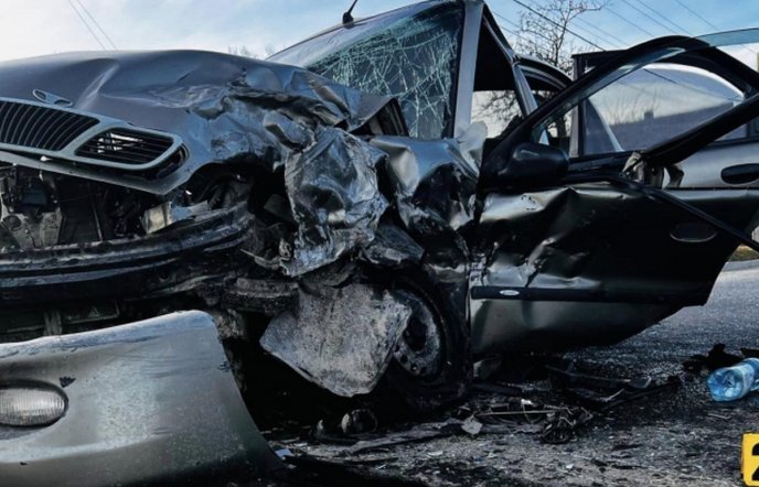 У жахливій ДТП на трасі Мукачево-Рогатин постраждало двоє закарпатців – 02 У жахливій ДТП на трасі Мукачево-Рогатин постраждало двоє закарпатців – 02