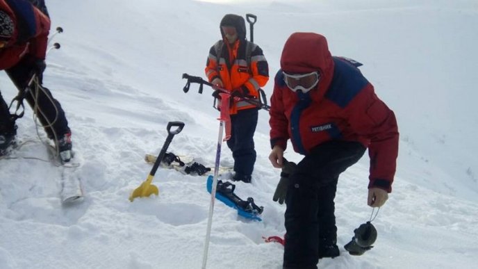 Рятувальники знайшли тіло молодого чоловіка, який загинув у горах – 01
