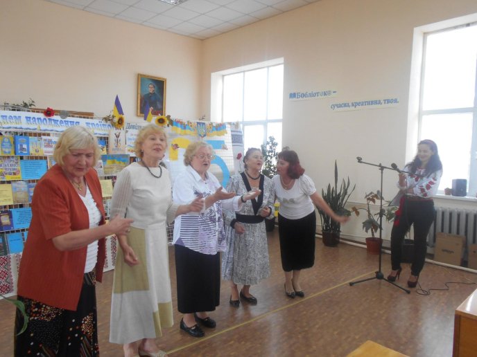 У Мукачівській міській бібліотеці до Дня Незалежності відбулось літературне свято – 08