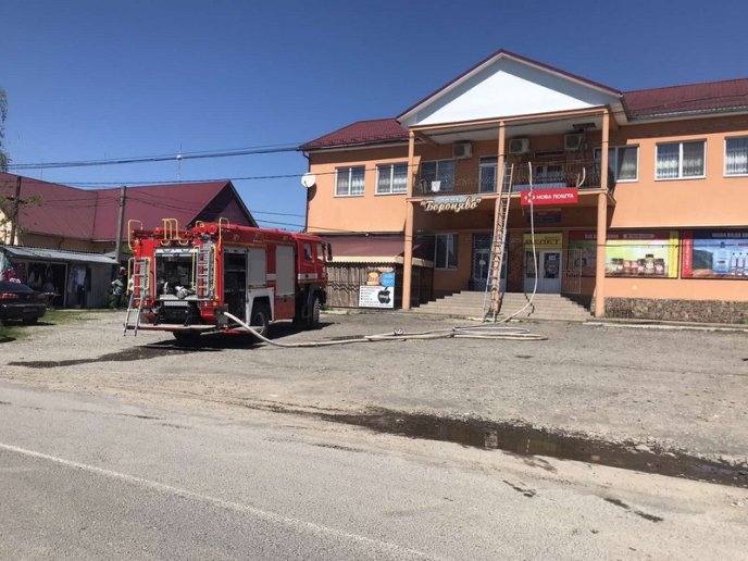 В одному з сіл сплахнув весільний зал за кілька годин до свята – 02