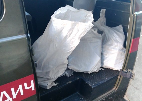 Біля Чорної Гори на Виноградівщині зловмисники навантажили в автомобіль 5 кубометрів бутового каменю – 01