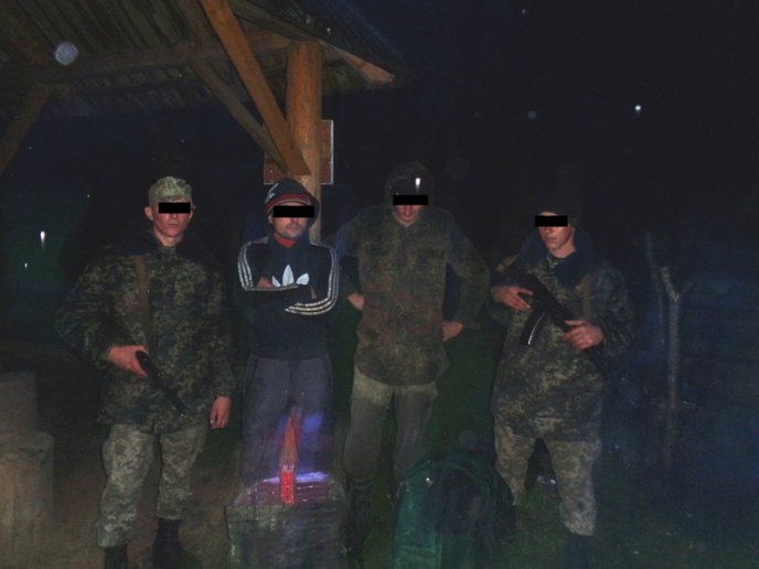 На Закарпатті прикордонники виявили  майже 900 пачок контрабандного тютюну – 01