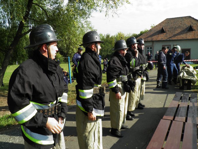 У Берегові рятувальники демонстрували професійну майстерність та визначали кращих газодимозахисників – 05