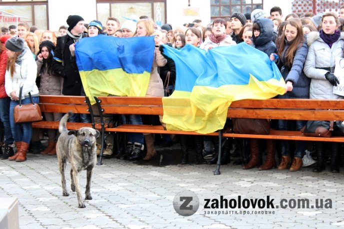 В Ужгороді студенти влаштували ЄвроМайдан (ФОТО) – 06