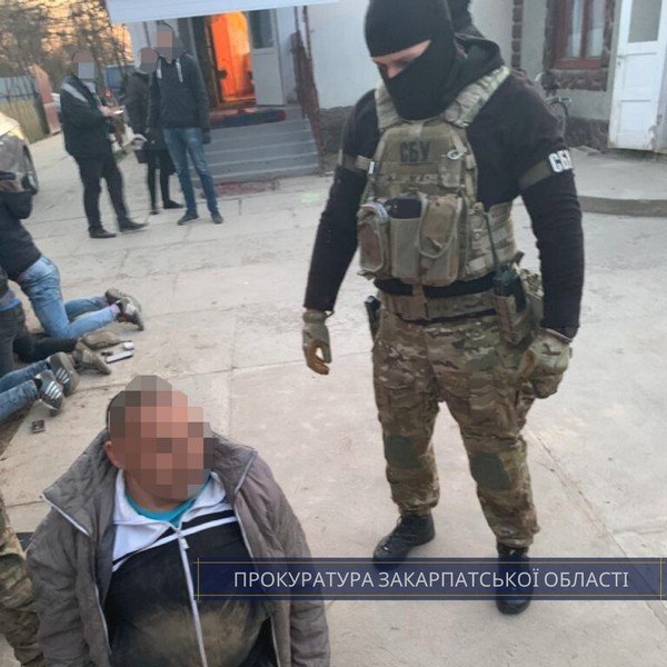На Закарпатті затримали злочинне угруповання – 03 На Закарпатті затримали злочинне угруповання – 03