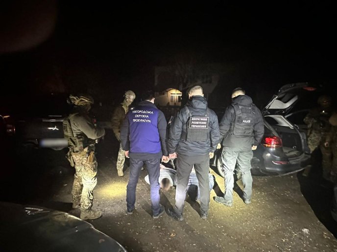 Допомагали перетинати кордон: судитимуть двох закарпатців – 01 Допомагали перетинати кордон: судитимуть двох закарпатців – 01