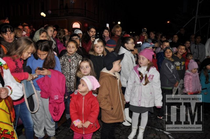 День Святого Мартина у Мукачеві: смачні наїдки, запашне вино і насичена культурна програма (ФОТО) – 18