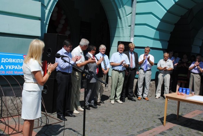 Іван Балога разом з автрійцями відкрив абонентний відділ "AVE Мукачево" (ФОТО) – 08