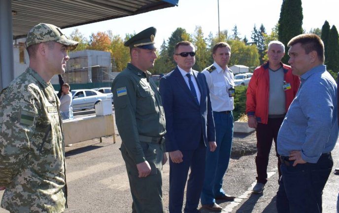 Павло Клімкін інспектував роботу КПП "Ужгород" – 02